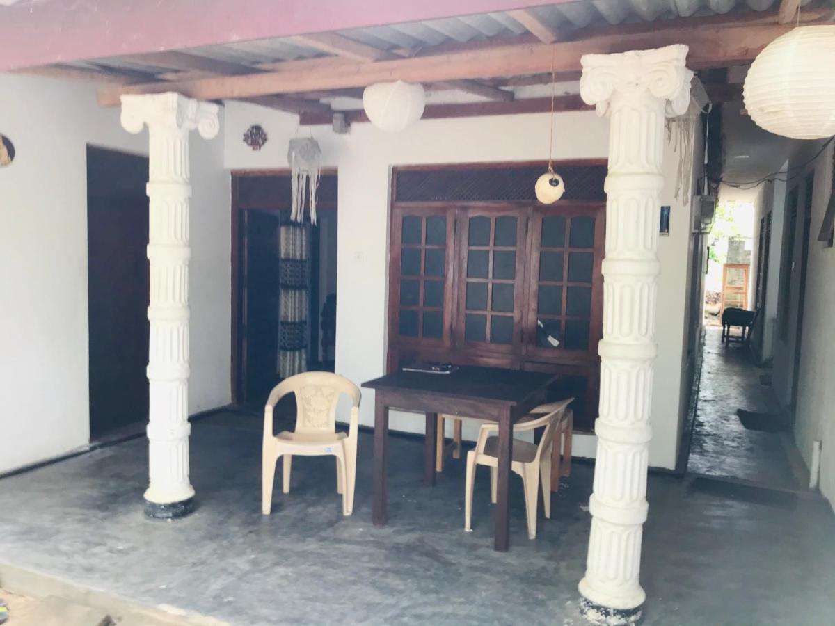 Chithra Homestay Тангалле Екстер'єр фото